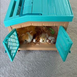 Little Live Pets -  Mama Surprise Playset Brown